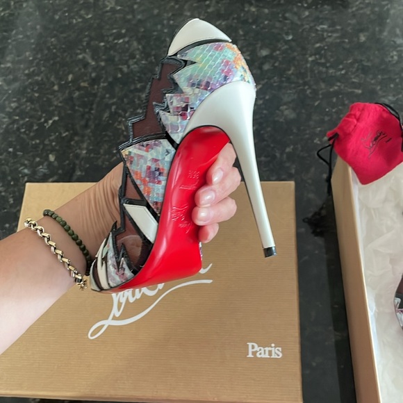 Louboutin 36.5 limited edition - Picture 2 of 10